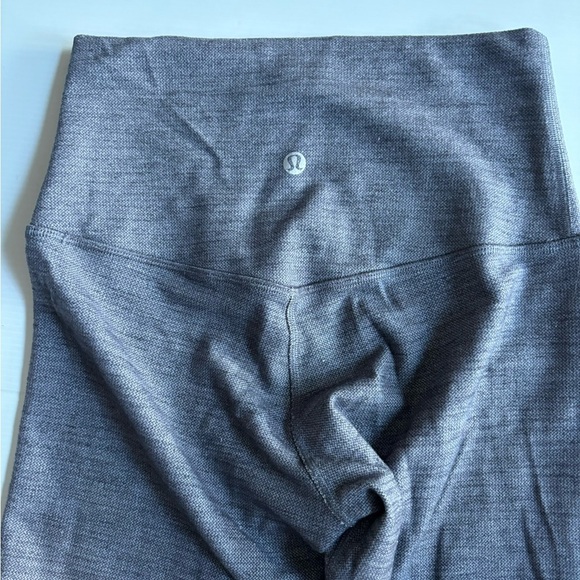 Lululemon Leggings Pants - Picture 2 of 3